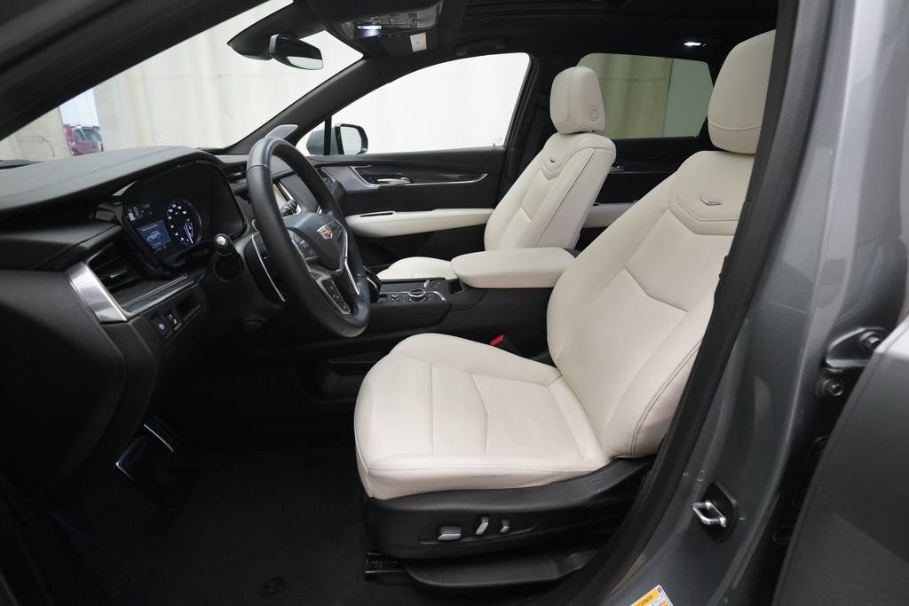 Used 2024 Cadillac XT5 Sportv AWD/4WD image 7
