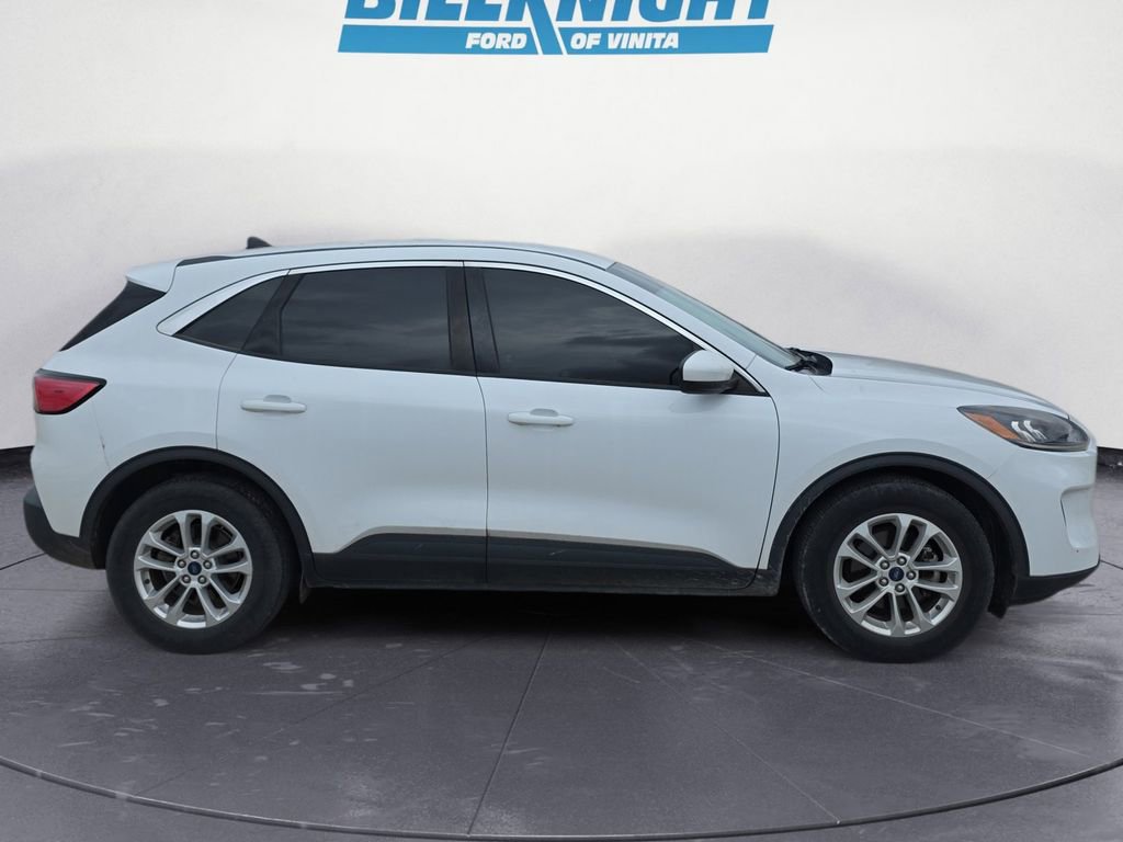 Used 2020 Ford Escape SE image 6