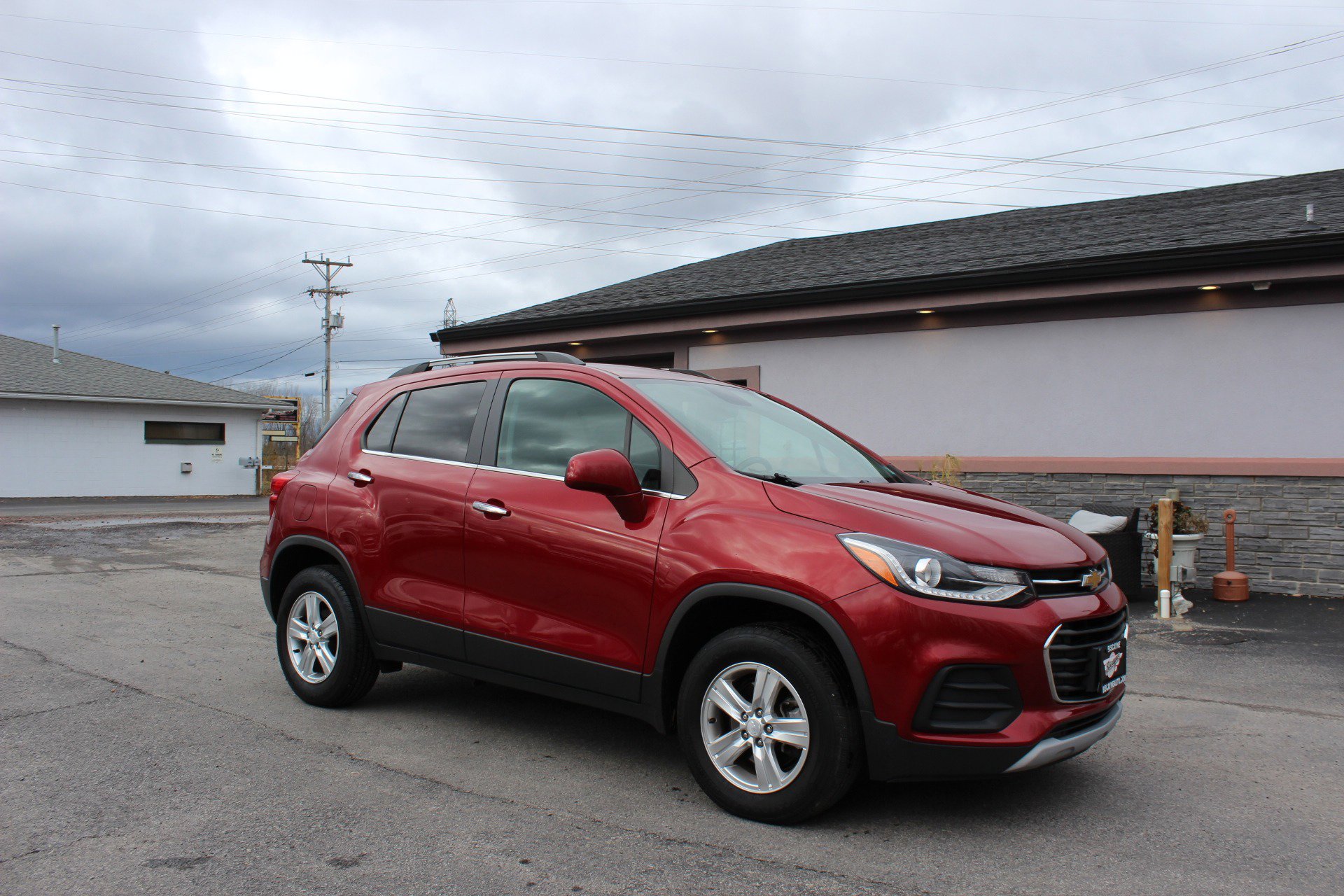 Used 2019 Chevrolet Trax LT w/ LT Convenience Package image 2