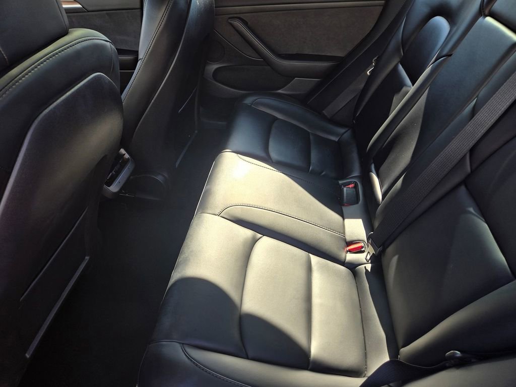 Used 2023 Tesla Model 3 Standard Range image 6