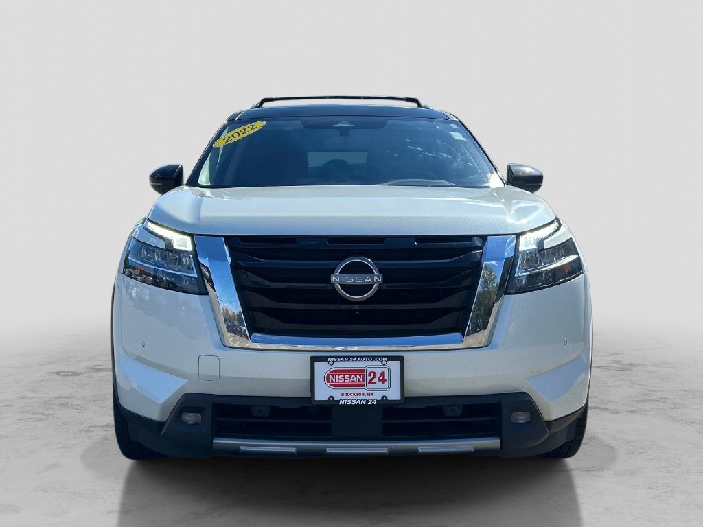 Used 2022 Nissan Pathfinder SL AWD/4WD image 8