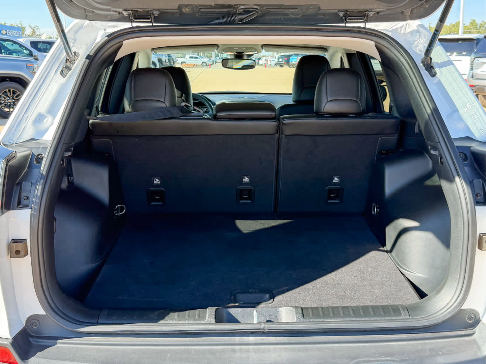 Used 2022 Jeep Cherokee Latitude image 7