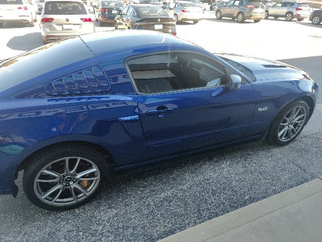 Used 2013 Ford Mustang GT Premium w/ Electronics Pkg RWD image 19