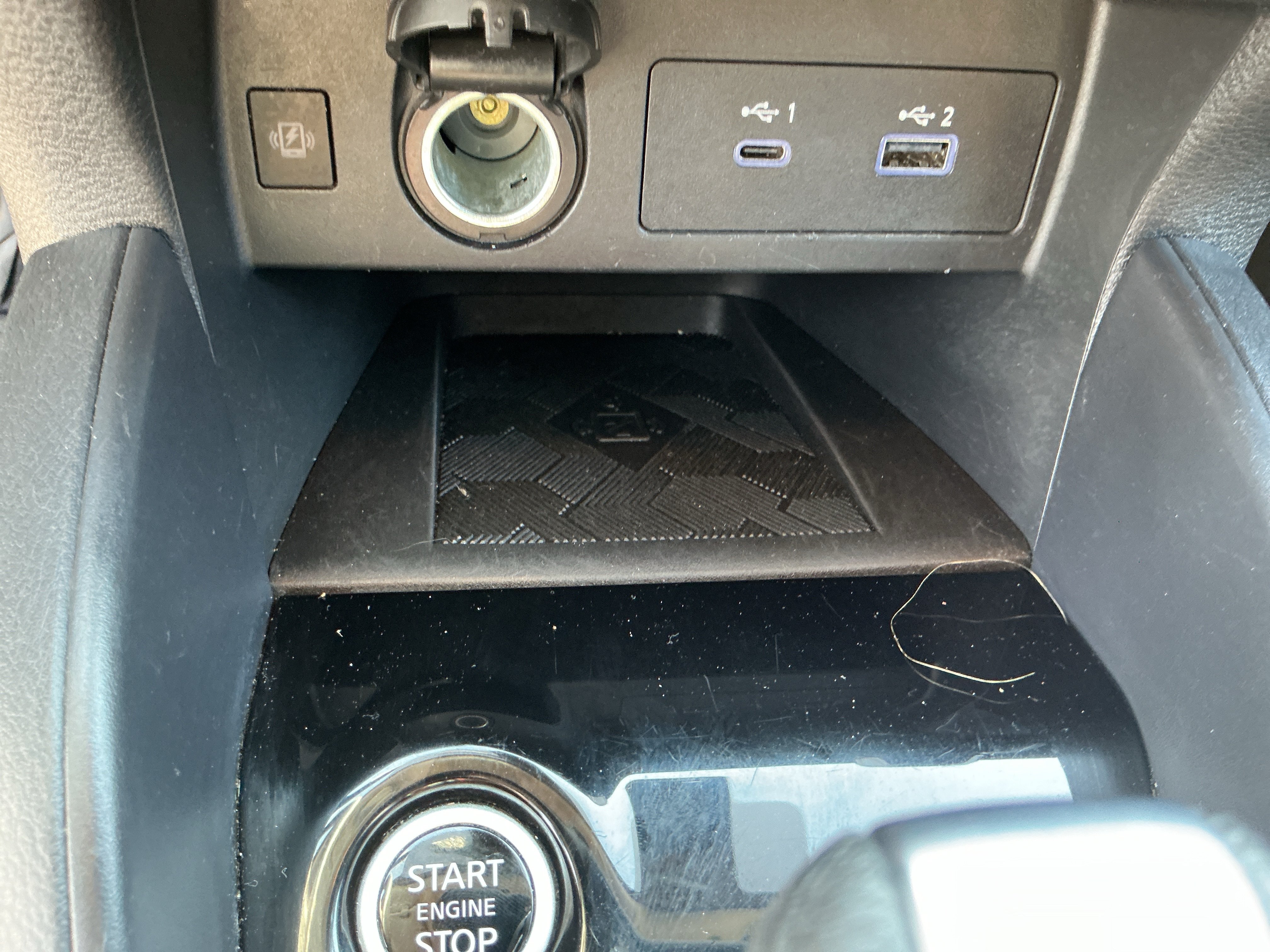 Certified 2024 Nissan Versa SR FWD image 19