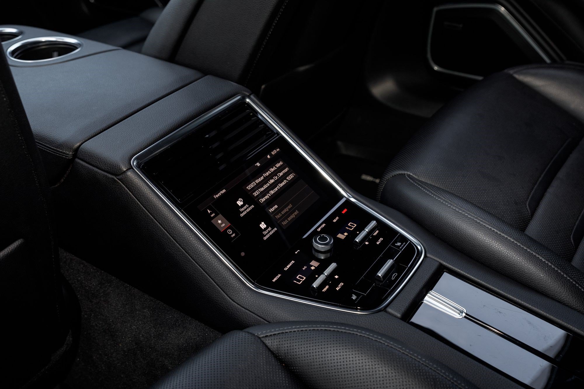 Used 2021 Porsche Panamera image 21