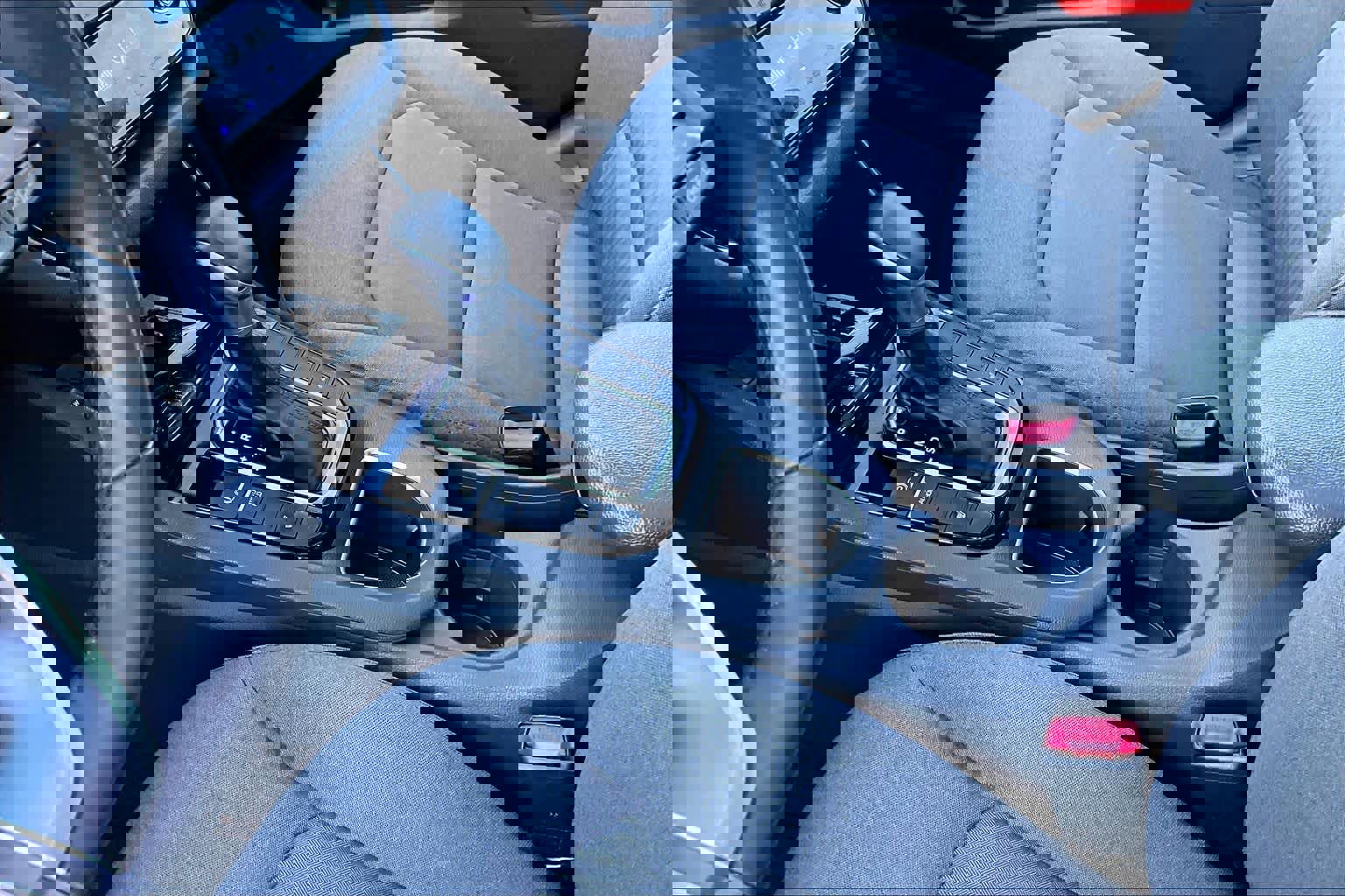 Used 2022 Hyundai Ioniq SEL image 16