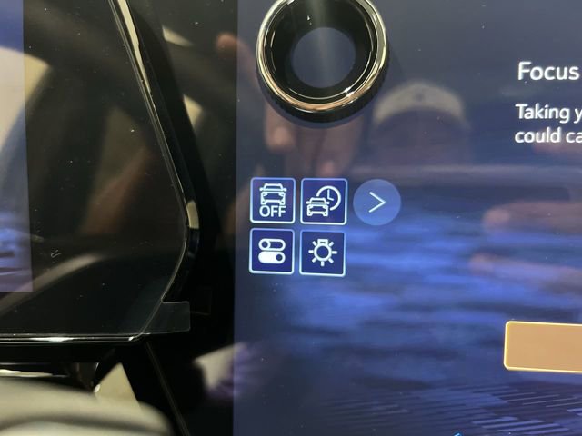 New 2025 Chevrolet Silverado EV RST AWD/4WD image 16