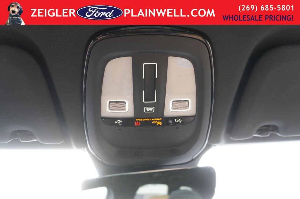 Used 2023 Volvo XC60 B5 Ultimate image 33