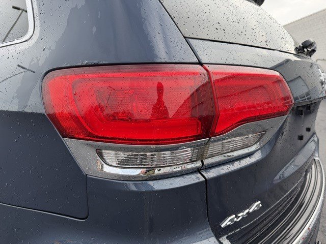 Used 2019 Jeep Grand Cherokee Limited w/ Trailer Tow Group IV image 4