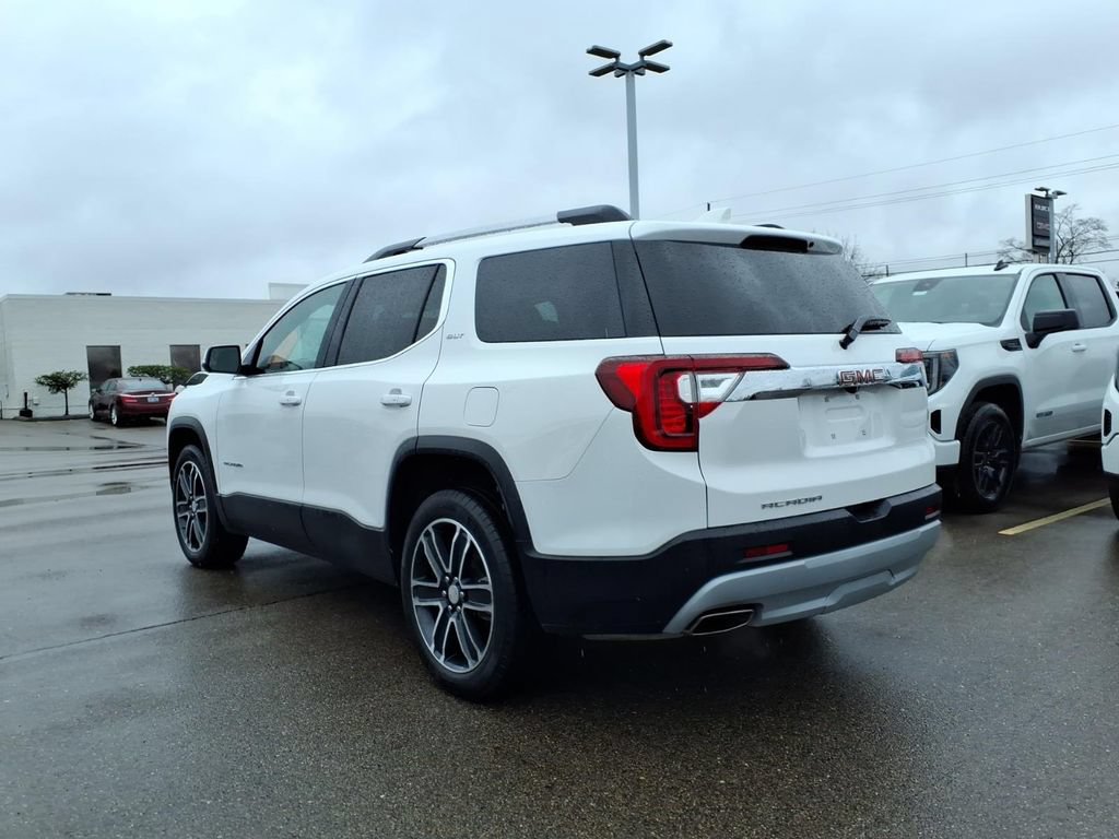 Used 2023 GMC Acadia SLT w/ Technology Package FWD image 7