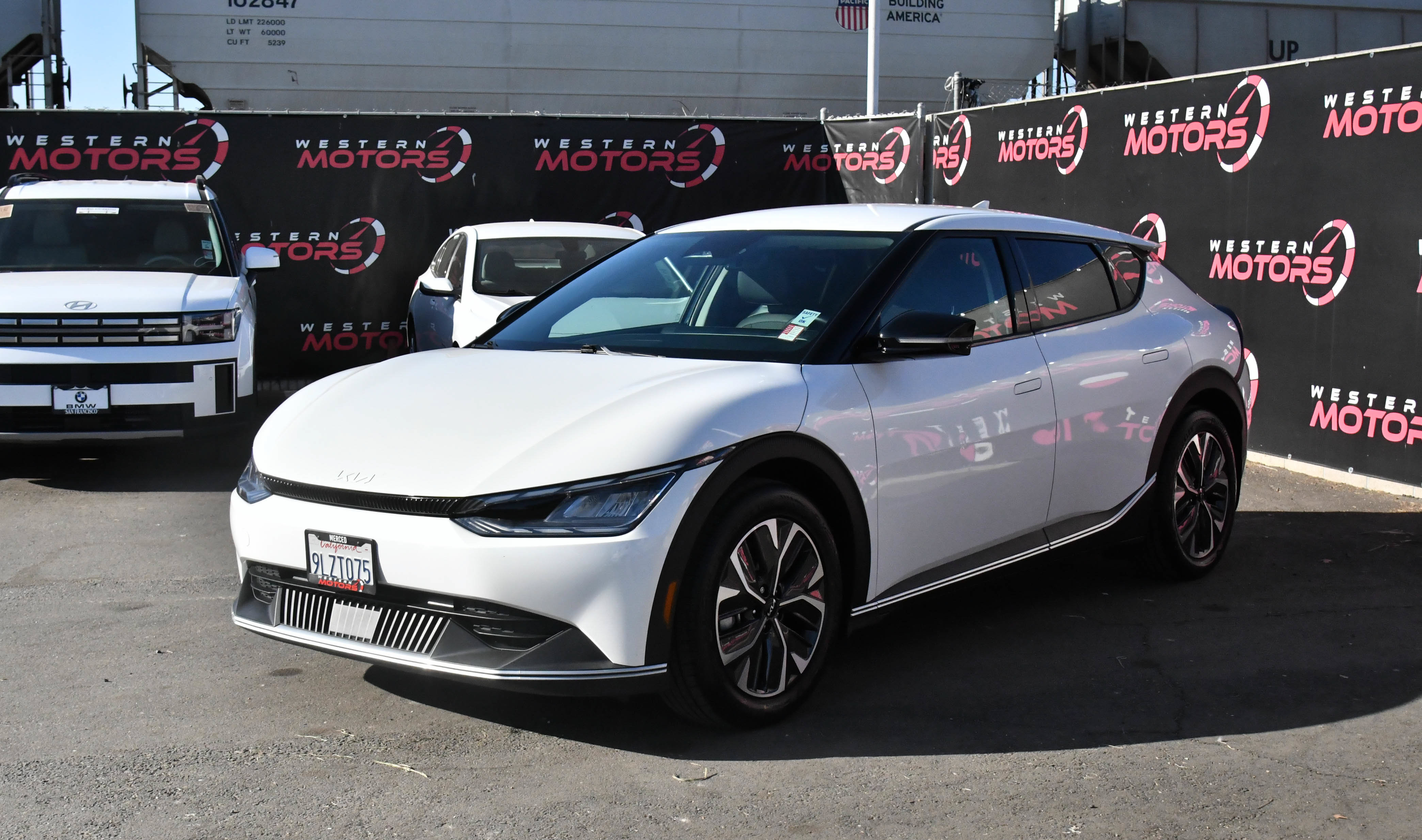 Used 2024 Kia EV6 Light RWD image 3