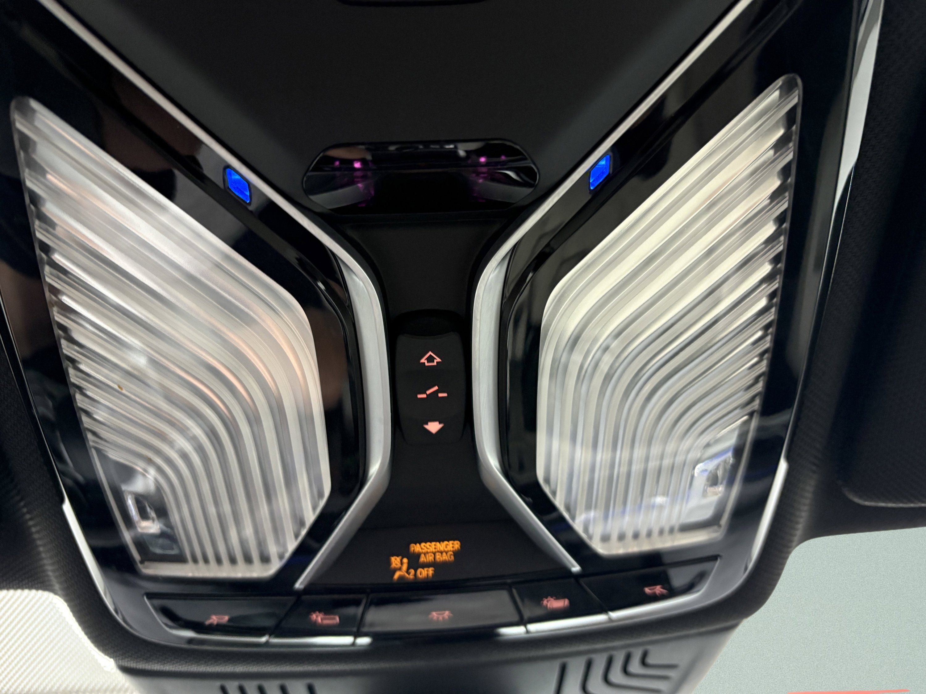 Used 2017 BMW 750i xDrive image 25