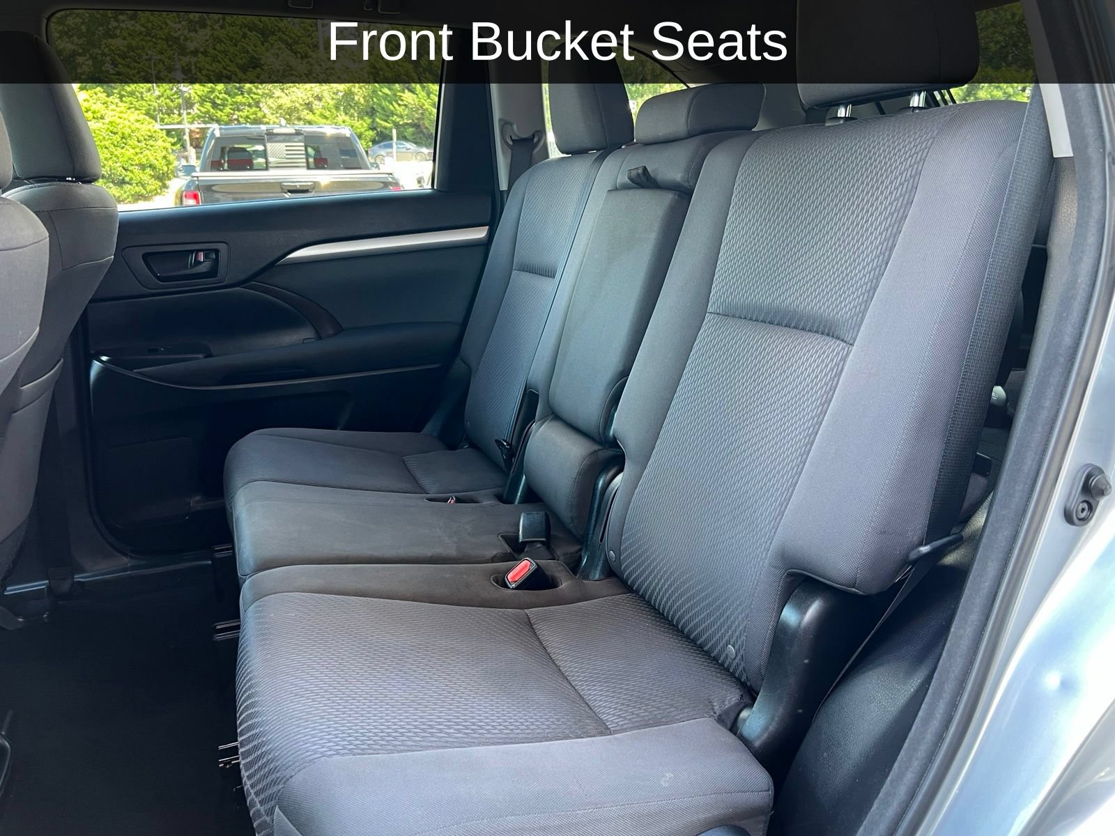 Used 2014 Toyota Highlander LE FWD image 5