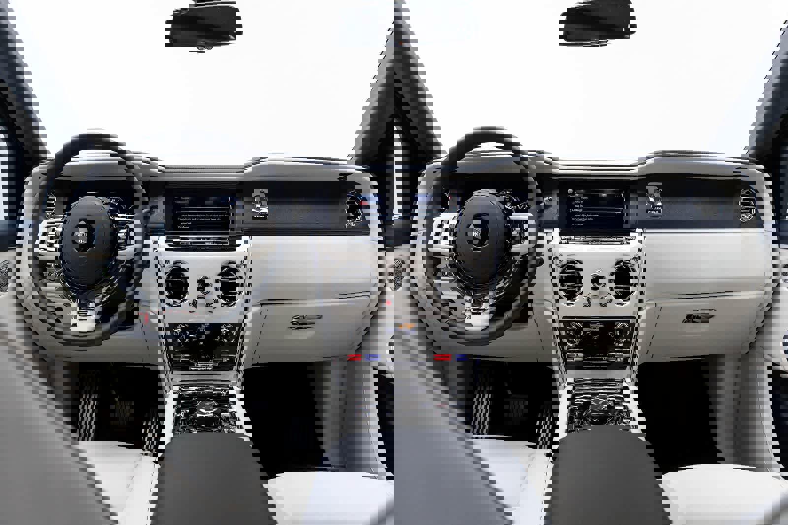 Used 2023 Rolls-Royce Cullinan w/ Cullinan Package image 9