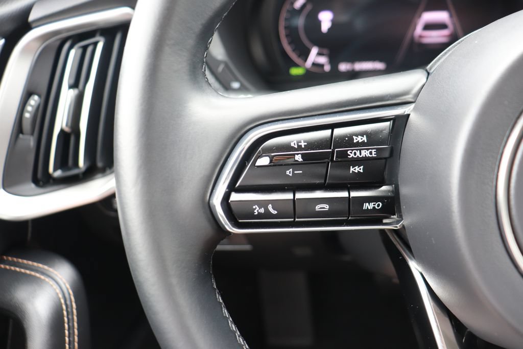 Used 2024 MAZDA CX-90 Plug-In Hybrid w/ Preferred AWD/4WD image 23