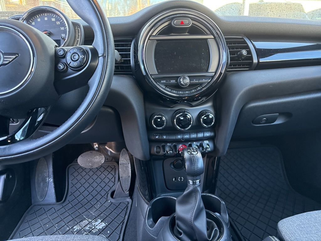 Used 2018 MINI Cooper S image 8