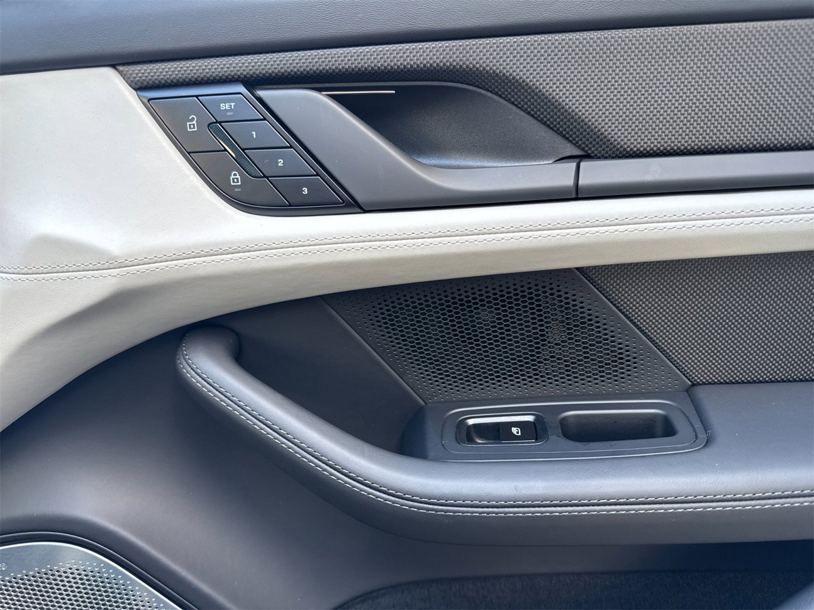 New 2026 Porsche Taycan Turbo S image 19