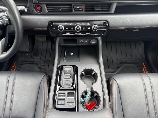 Used 2025 Honda Pilot TrailSport image 18