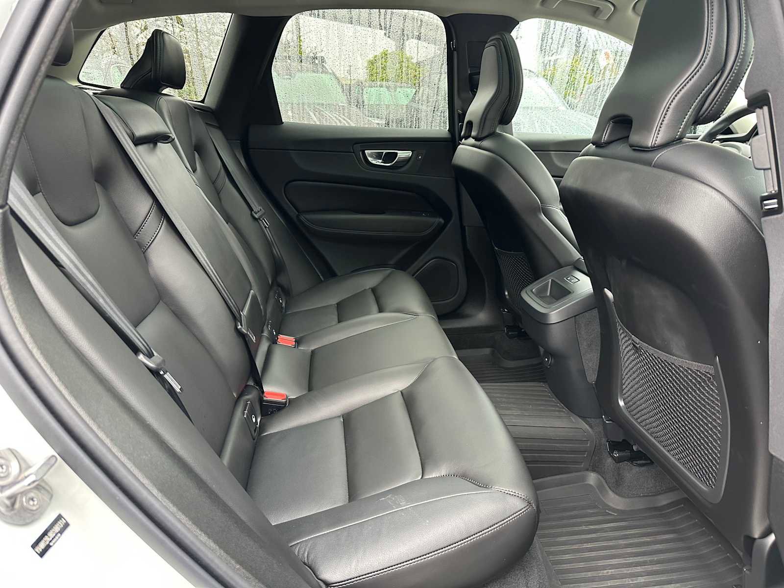 Used 2025 Volvo XC60 B5 Core w/ Protection Package Premier image 12