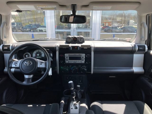 Used 2014 Toyota FJ Cruiser 4WD w/ Upgrade Package image 29