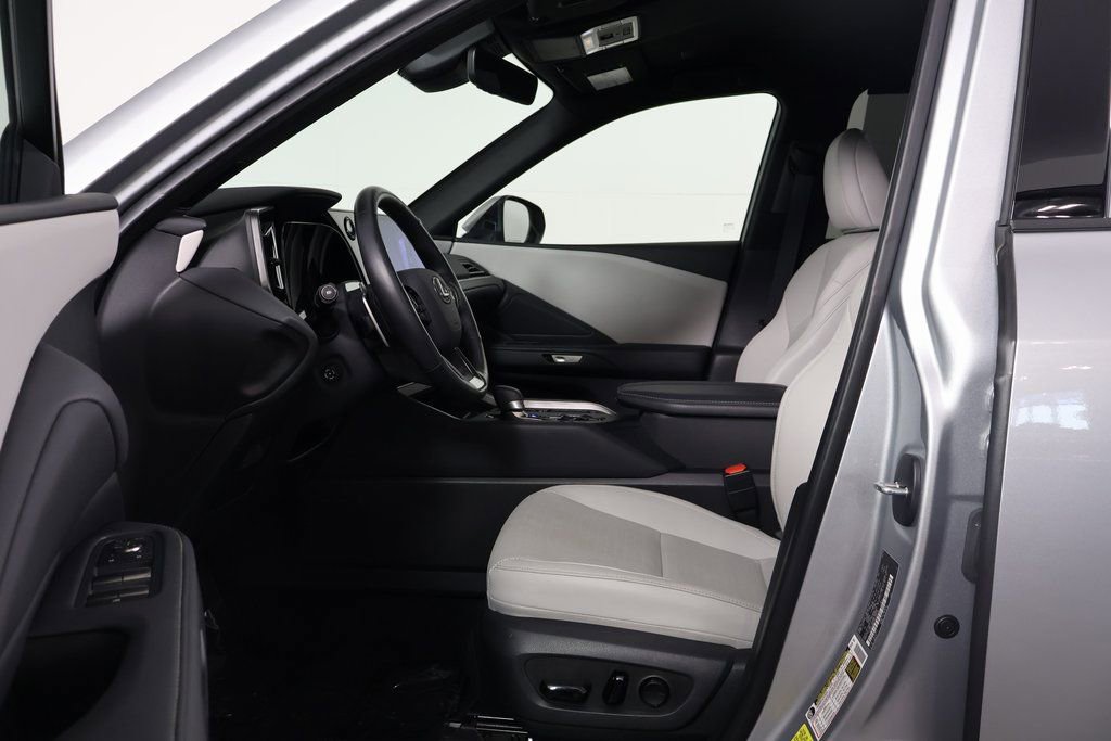 Certified 2025 Lexus TX 350 AWD w/ Convenience Package image 10