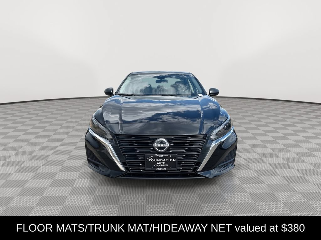 Used 2025 Nissan Altima 2.5 SV FWD image 5