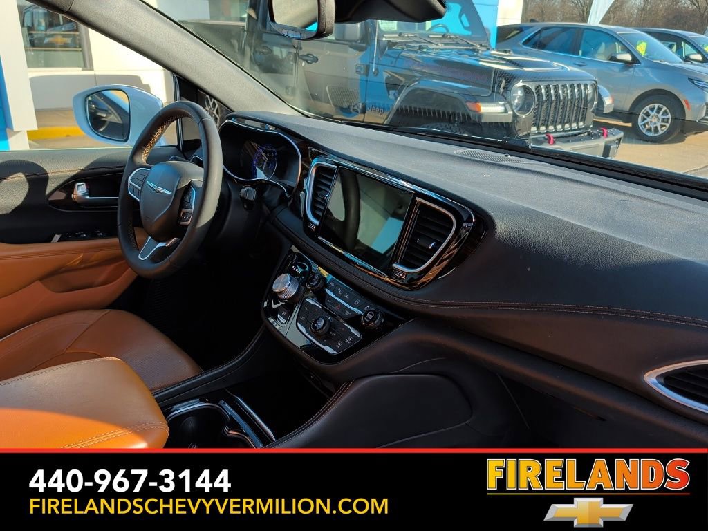 Used 2022 Chrysler Pacifica Pinnacle image 12