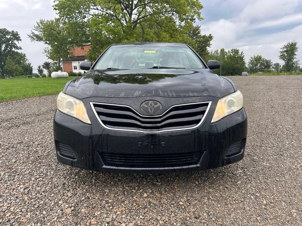 Used 2010 Toyota Camry LE FWD image 2