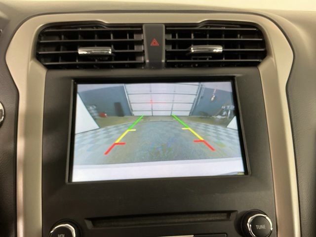 Used 2016 Ford Fusion SE w/ Equipment Group 502A FWD image 20