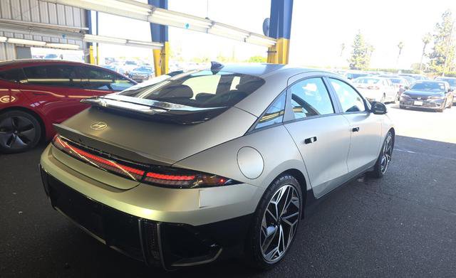 Used 2023 Hyundai Ioniq 6 SEL image 3