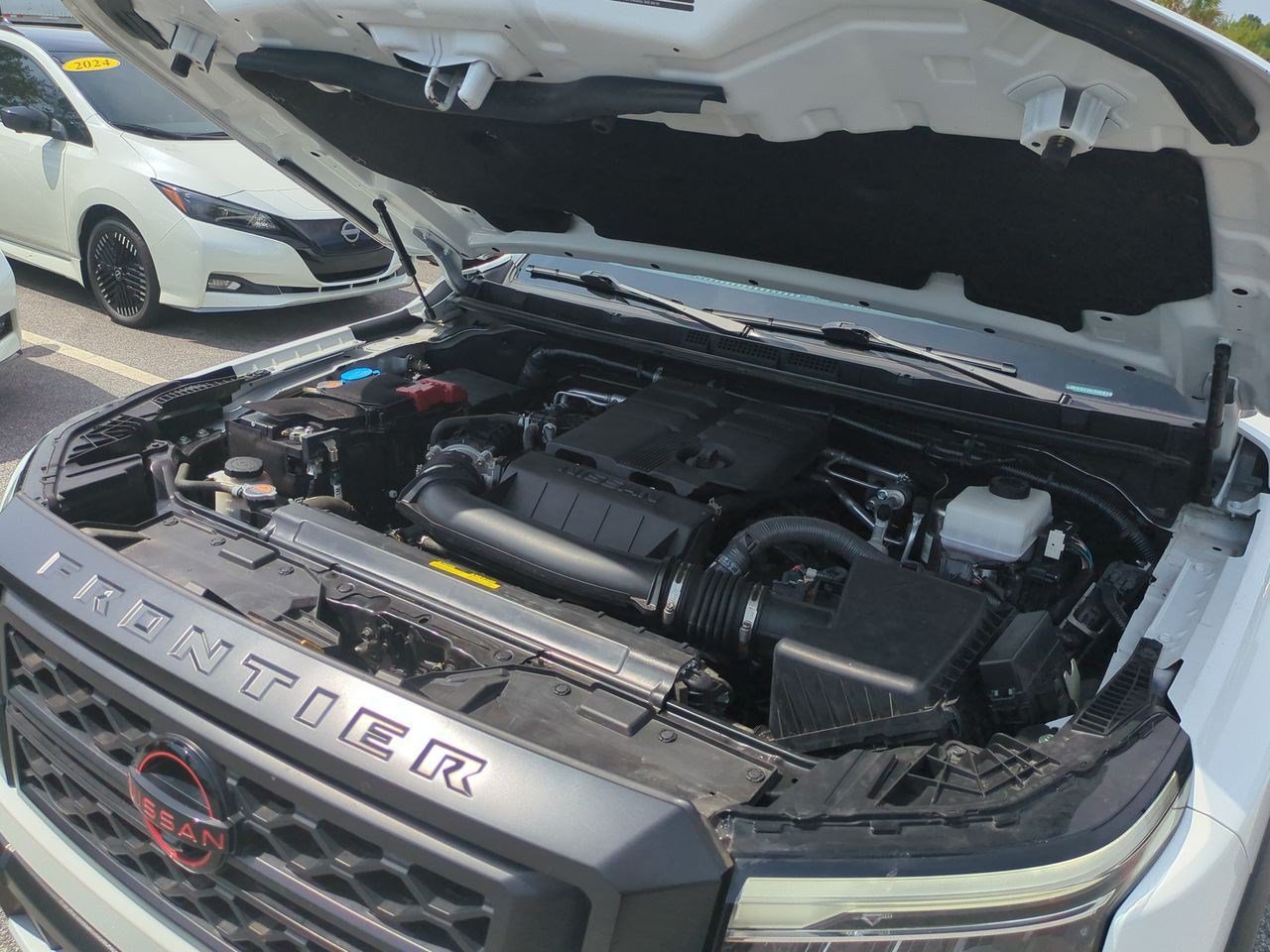 Certified 2023 Nissan Frontier PRO-4X w/ Pro-4X Premium Package AWD/4WD image 45