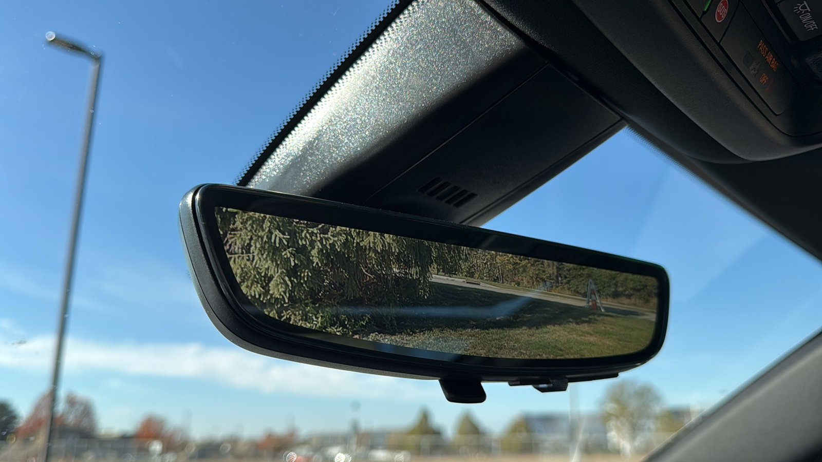 Used 2022 Cadillac XT6 Premium Luxury w/ Technology Package image 26