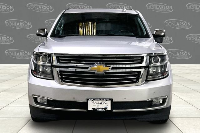 Used 2018 Chevrolet Suburban Premier AWD/4WD image 2