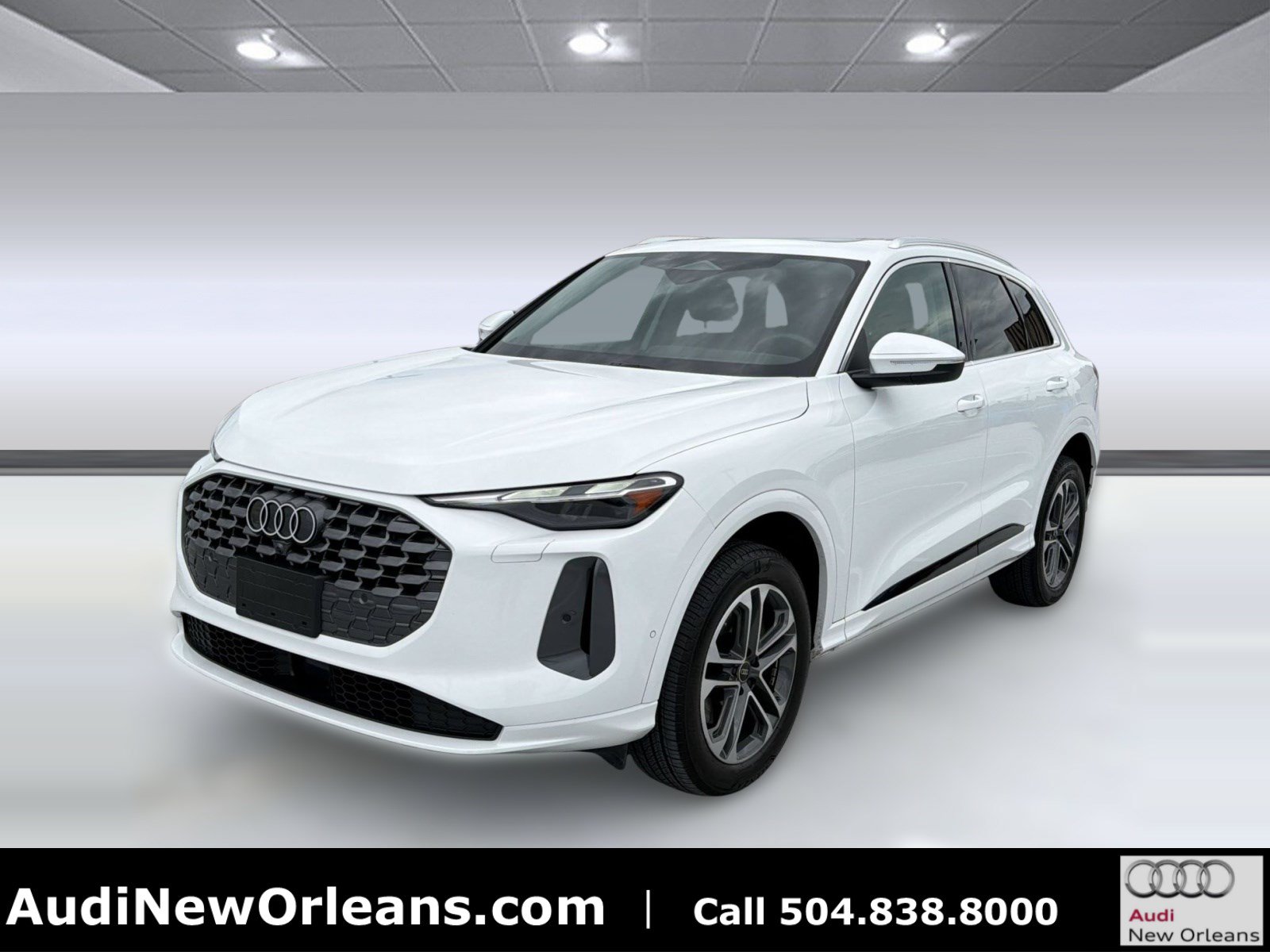 Used 2025 Audi Q5 Premium w/ Convenience Package