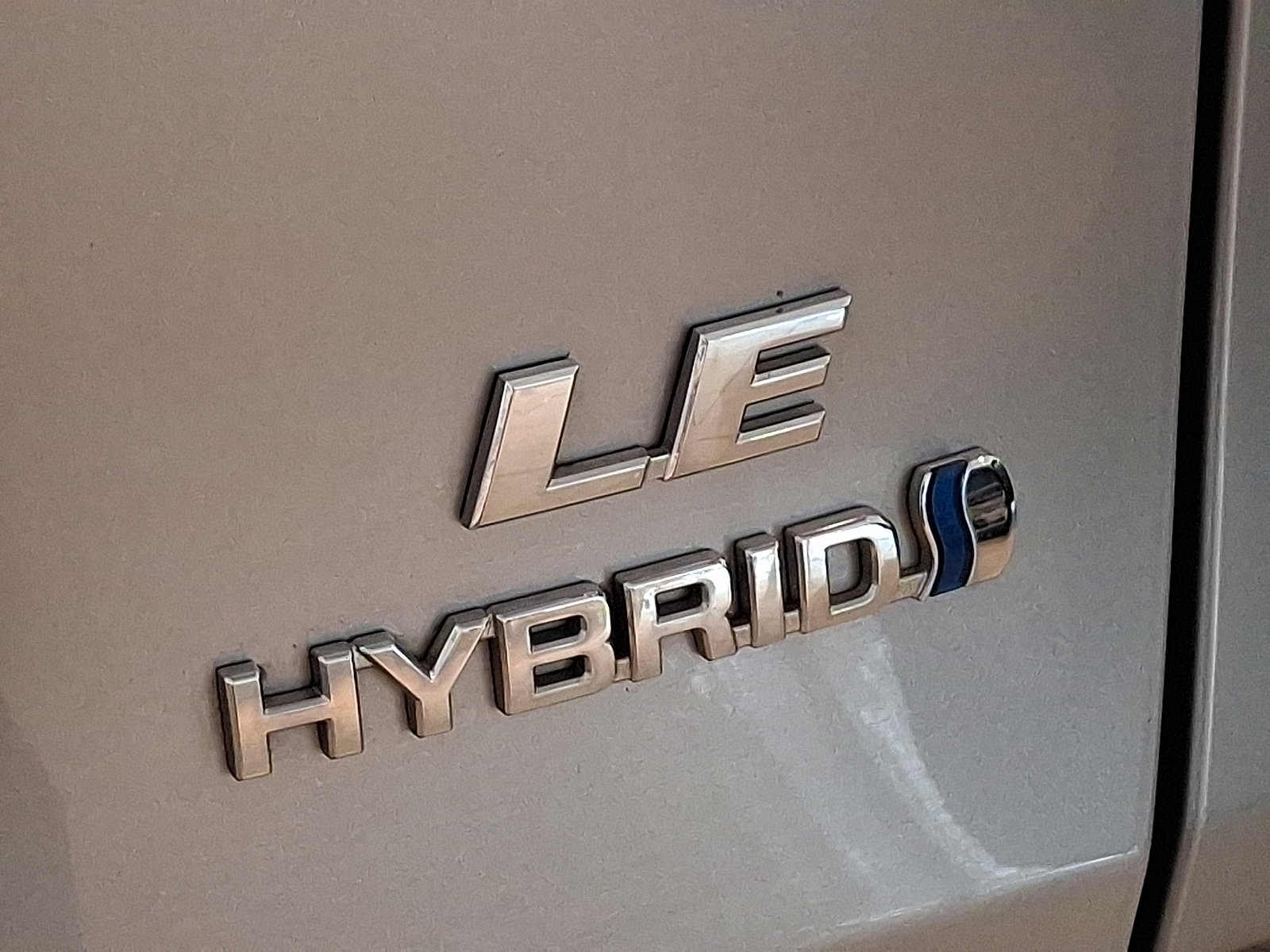 Certified 2022 Toyota RAV4 LE image 30