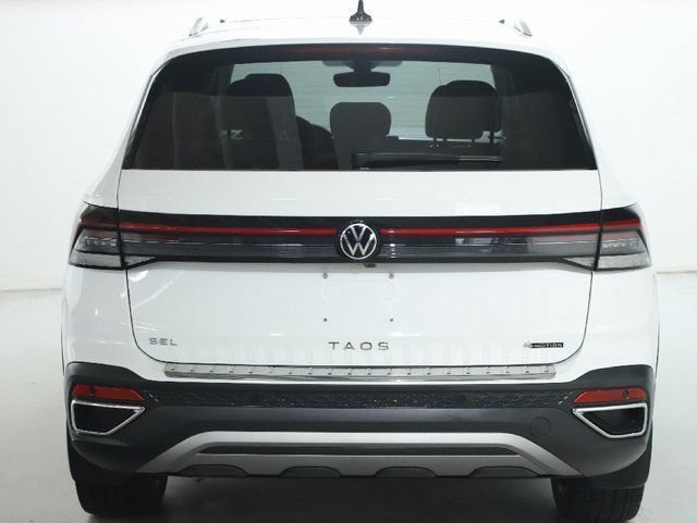 Certified 2025 Volkswagen Taos SEL AWD/4WD image 44