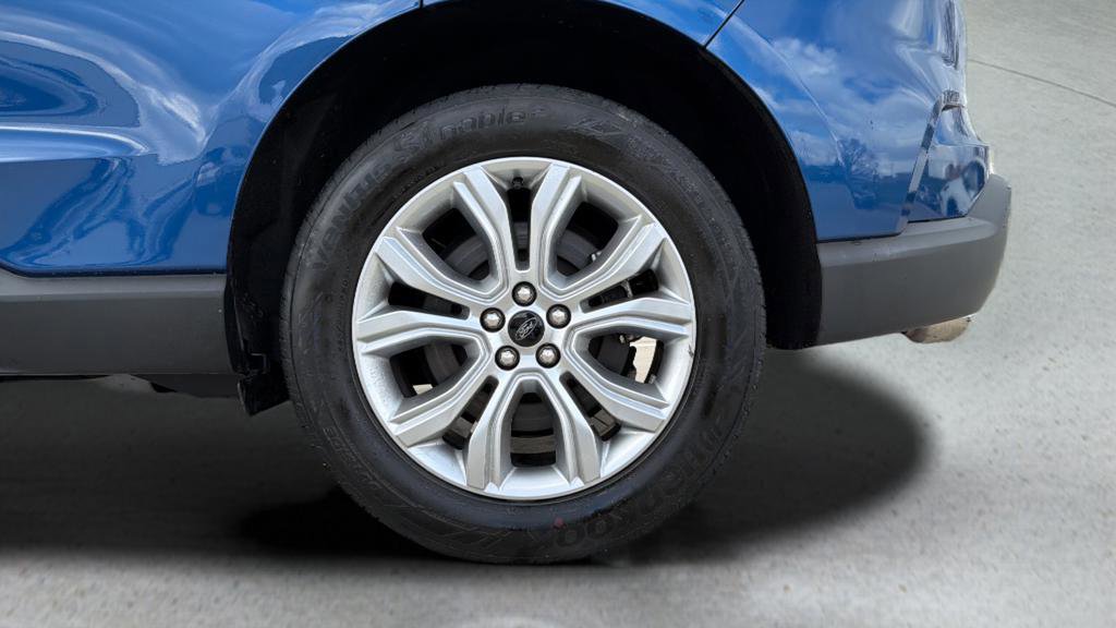 Used 2023 Ford Edge Titanium AWD/4WD image 15