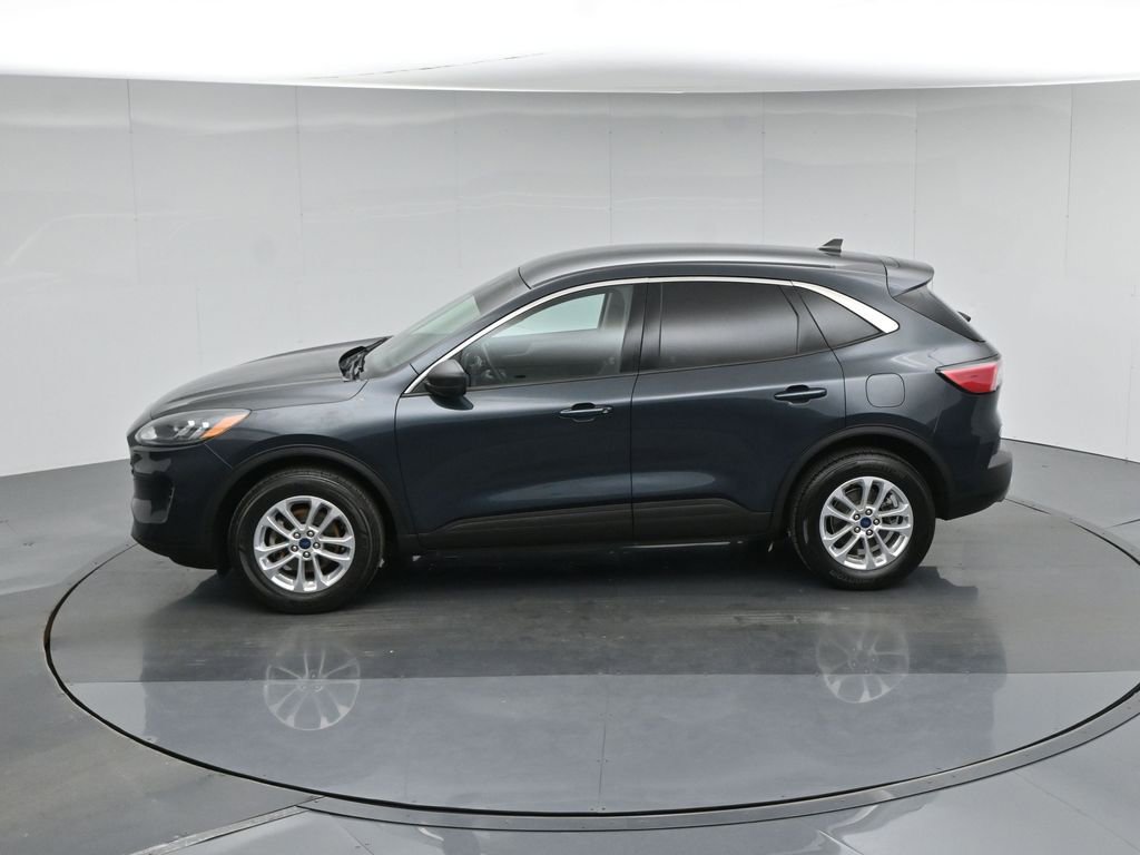 Certified 2022 Ford Escape SE w/ Cold Weather Package AWD/4WD image 41