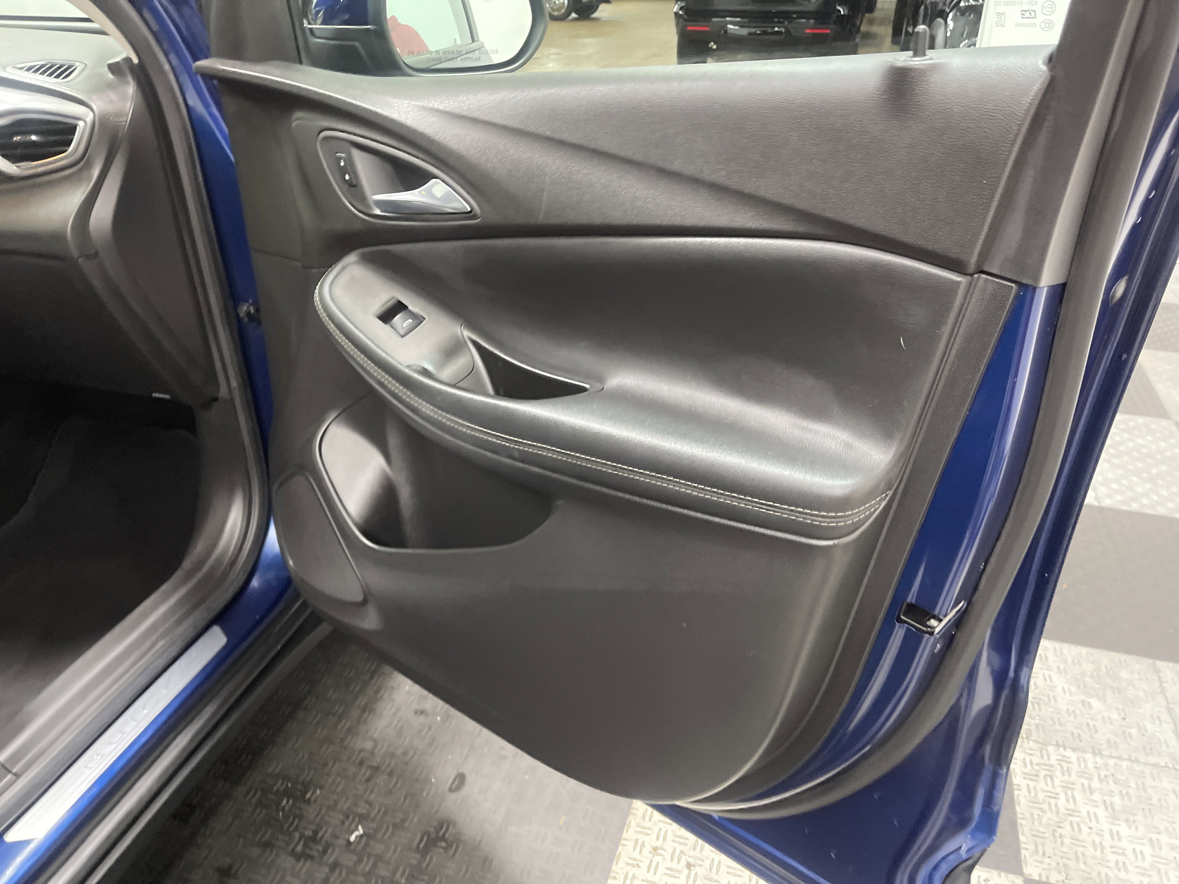 Used 2022 Buick Encore GX Preferred w/ Cold Weather Comfort Package image 25