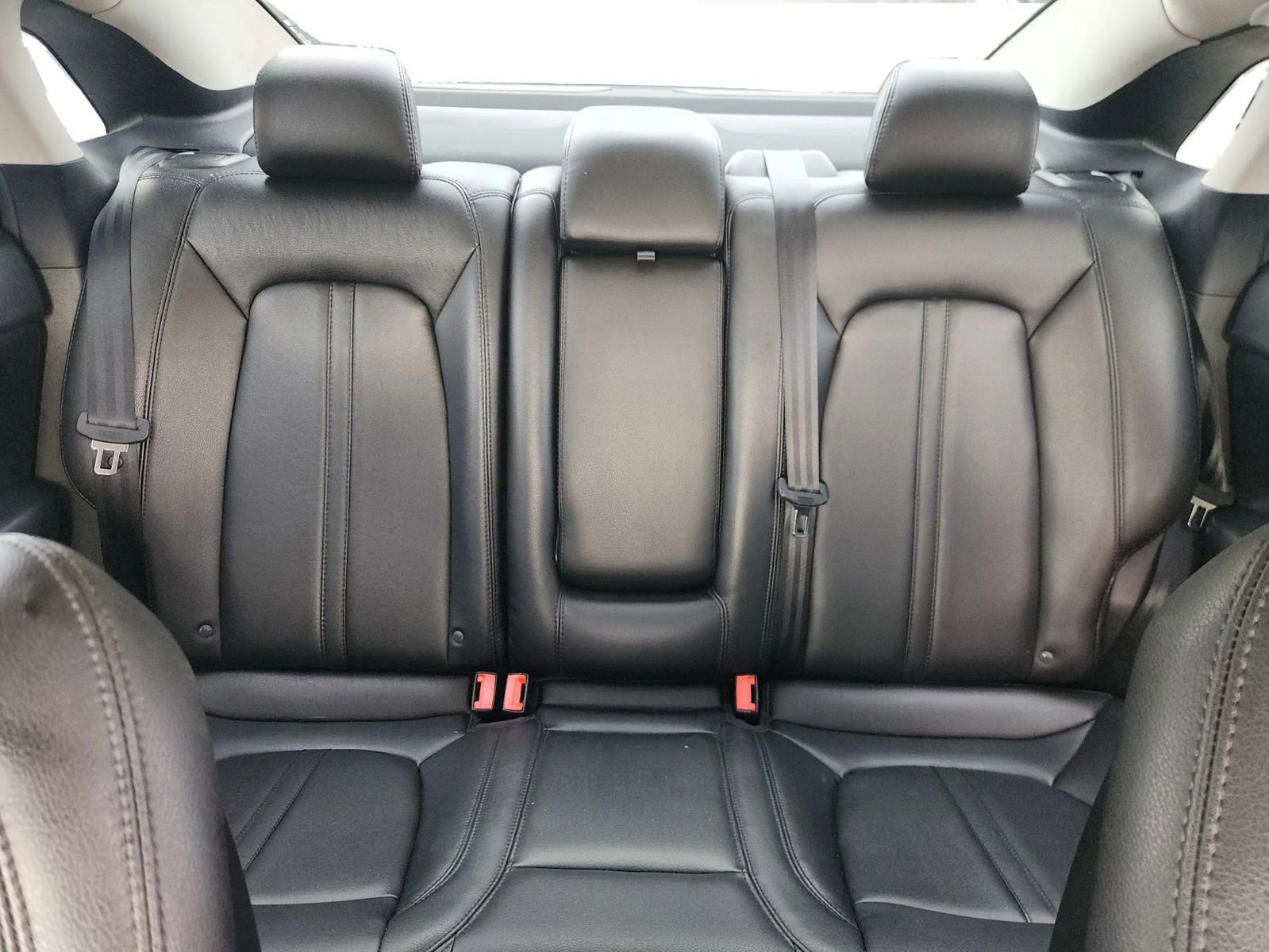 Used 2016 Lincoln MKZ FWD image 14