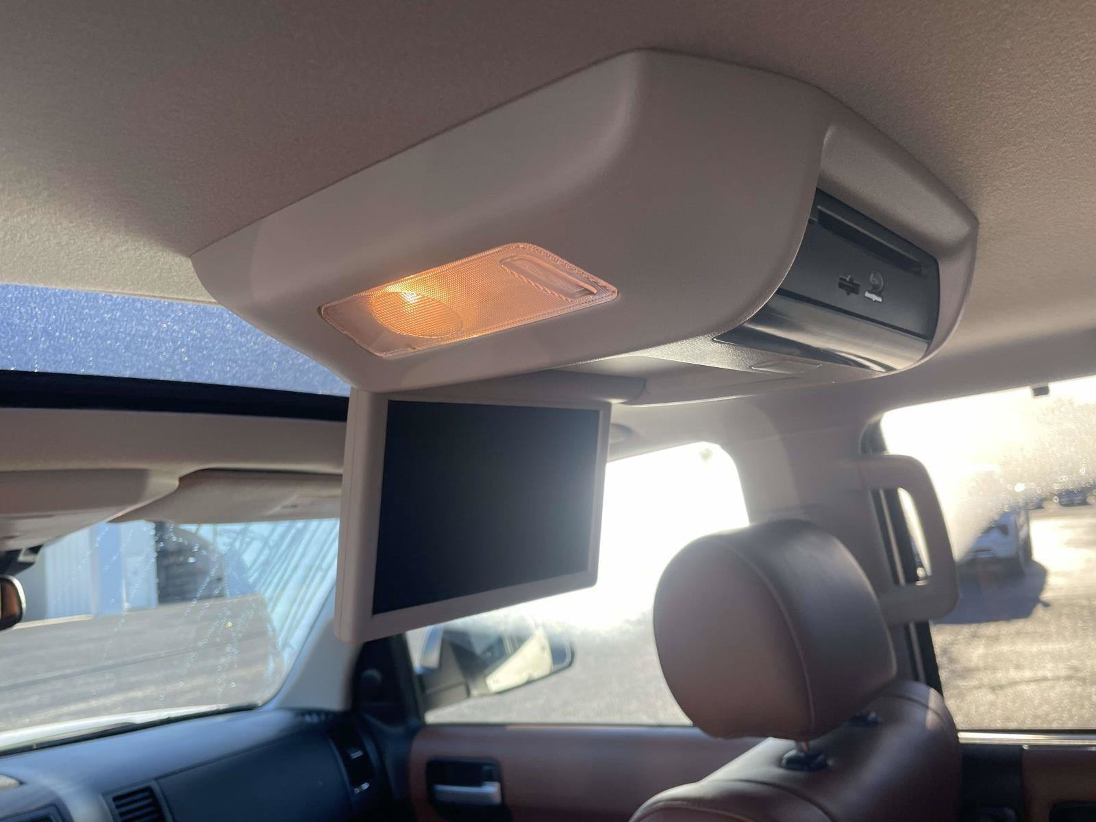 Used 2018 Toyota Sequoia Platinum RWD image 16