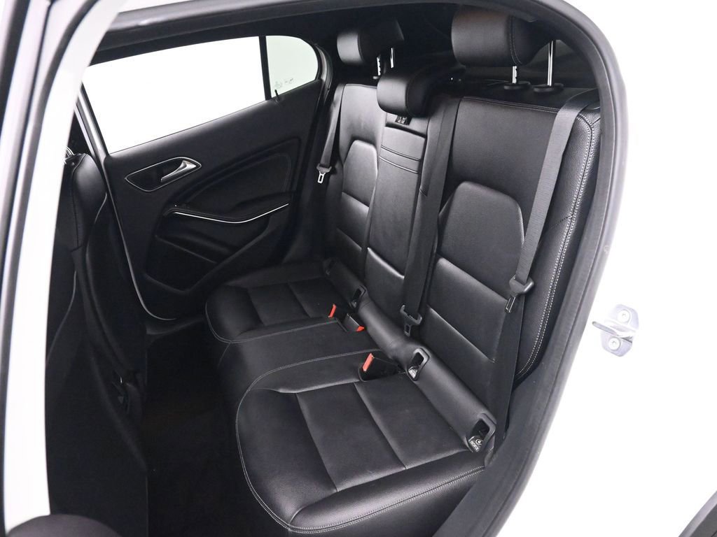 Used 2019 Mercedes-Benz GLA 250 GLA 250 image 16