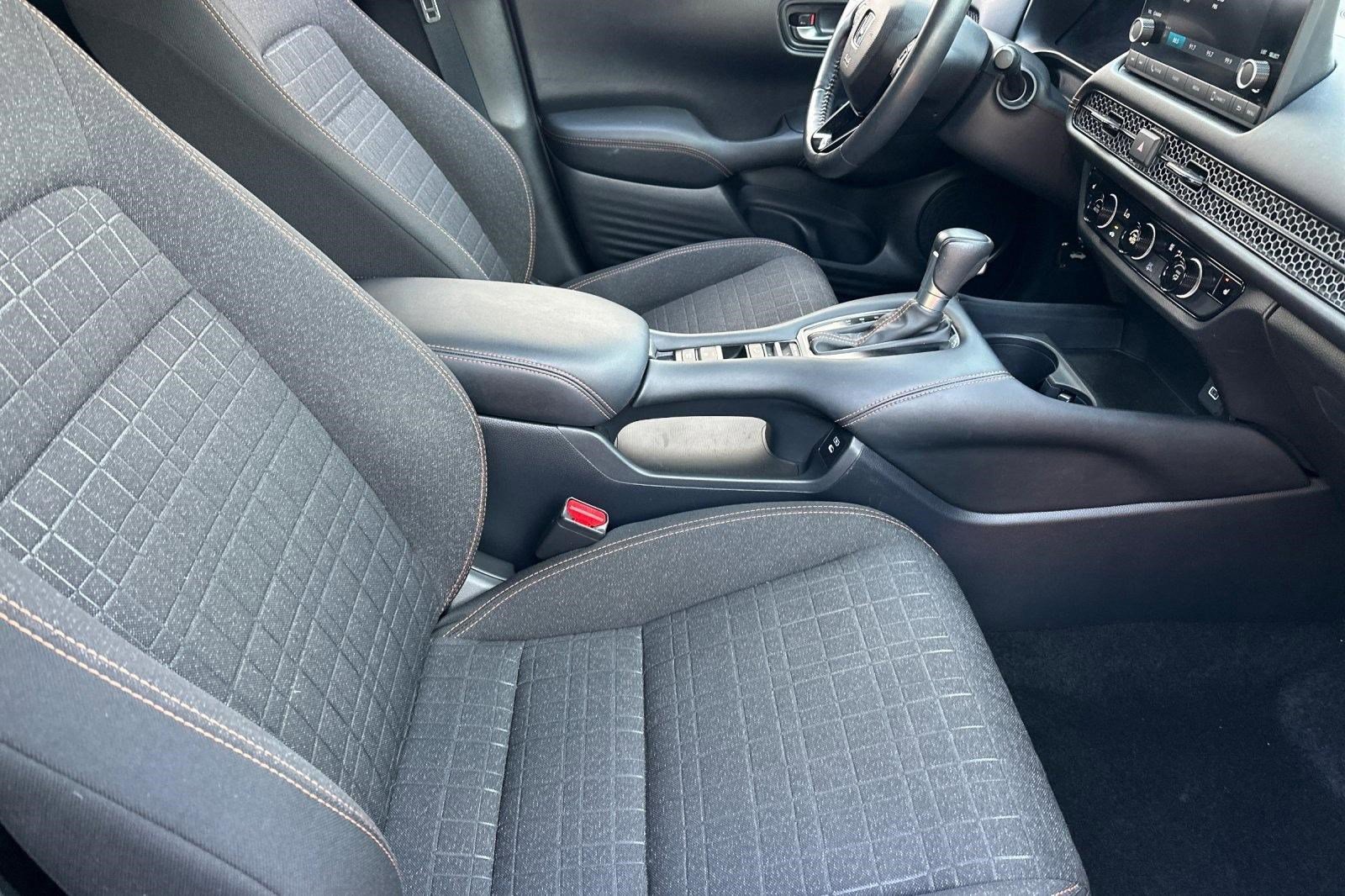 Used 2024 Honda HR-V Sport image 29