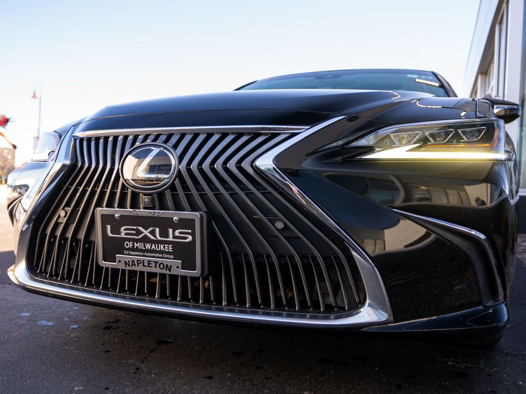 Used 2021 Lexus ES 350 w/ Accessory Package FWD image 13