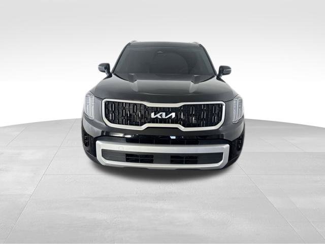 Certified 2024 Kia Telluride EX w/ EX Captain's Chair Package AWD/4WD image 3
