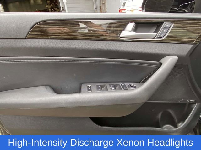 Used 2016 Hyundai Sonata Limited w/ Option Group 05 image 15
