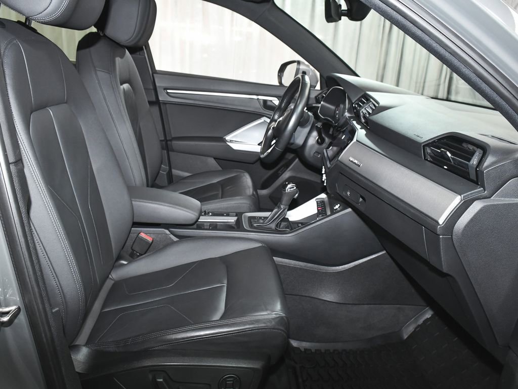 Used 2020 Audi Q3 2.0T Premium Plus w/ Premium Plus Package image 50