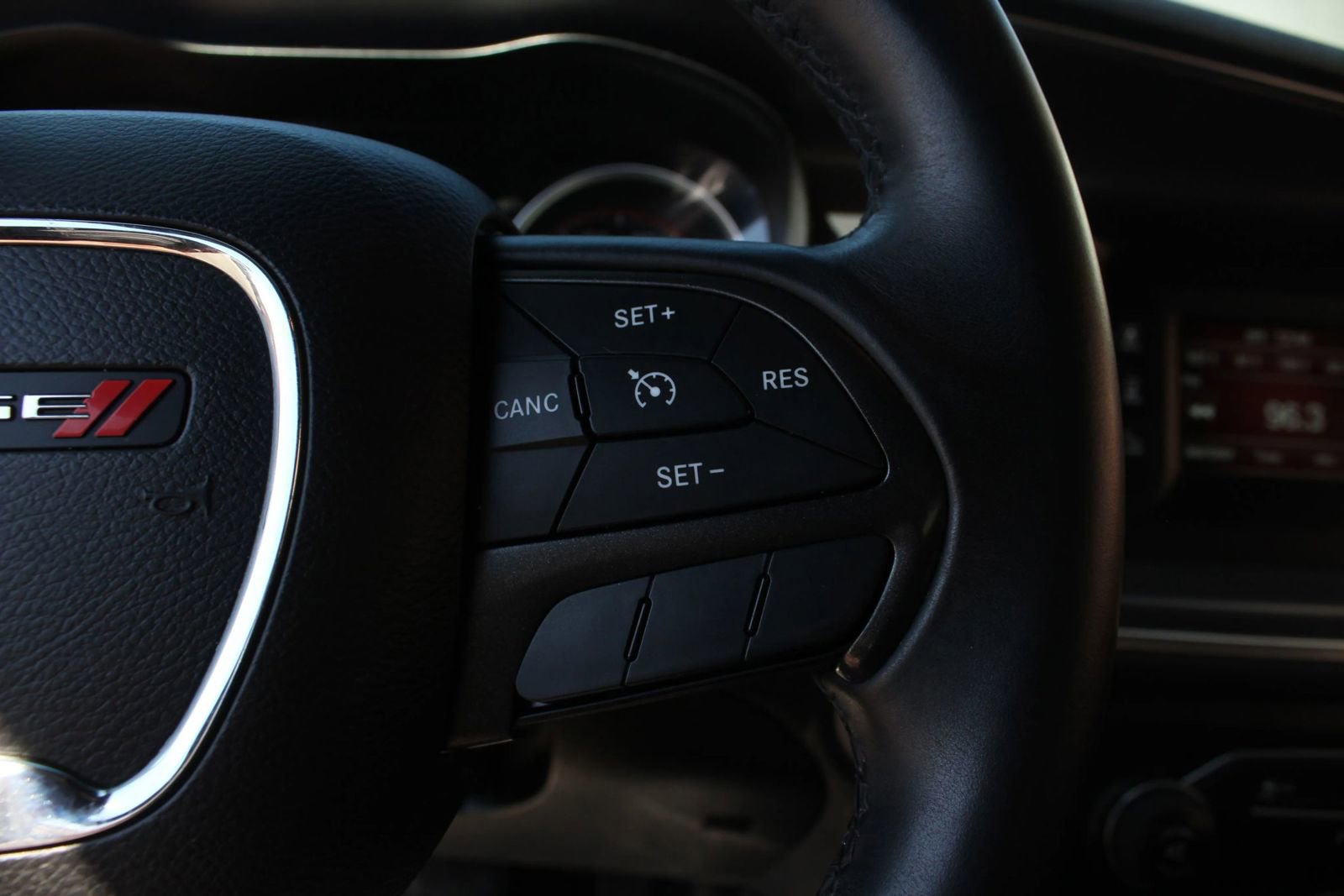 Used 2016 Dodge Charger SE w/ Popular Equipment Group image 21