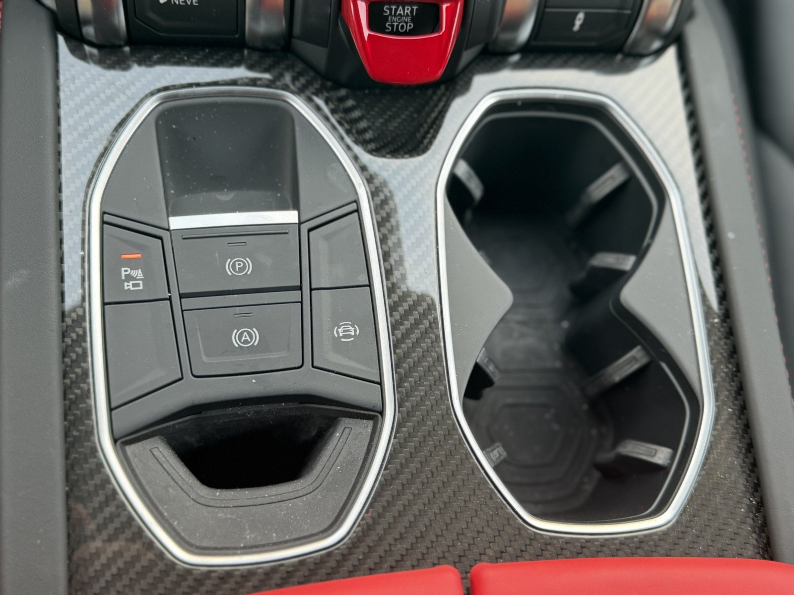 Used 2021 Lamborghini Urus AWD/4WD image 17