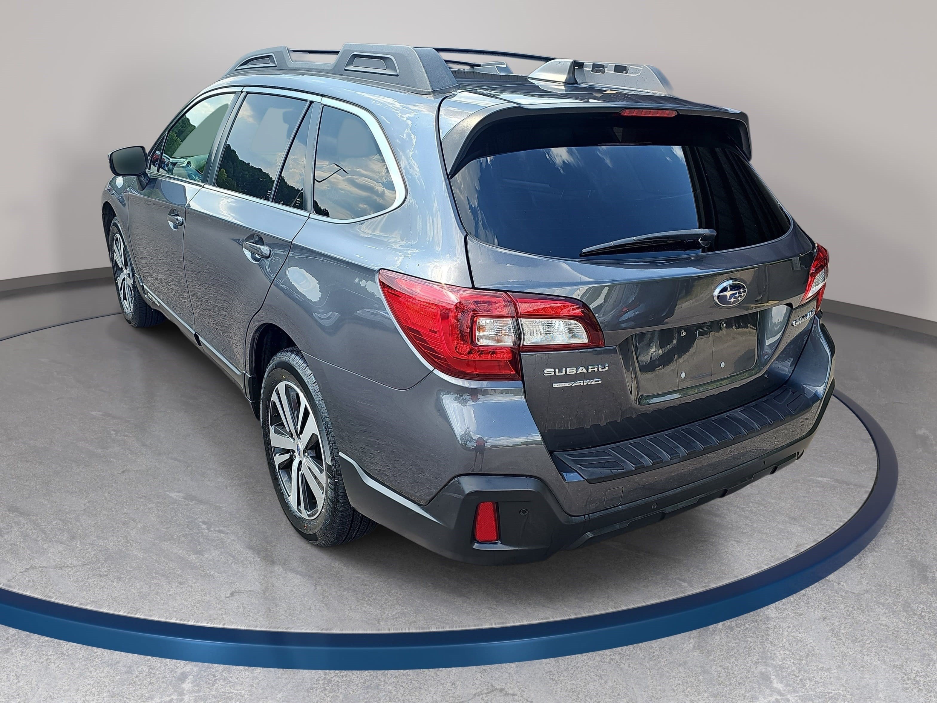 Used 2018 Subaru Outback 2.5i Limited AWD/4WD image 7
